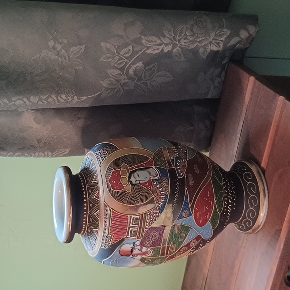 Satsuma 20th Century Vintage Large Vase w 3D Hand Painted Art Work RARE !! - Picture 12 of 17